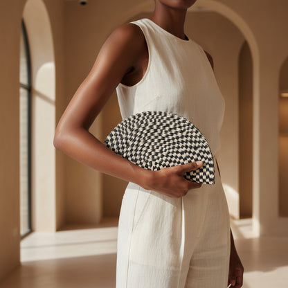 Toquilla Straw Clutch — Natural Contrast